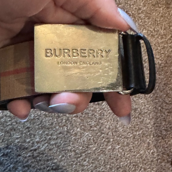Authentic Men’s Burberry belt - Picture 5 of 13